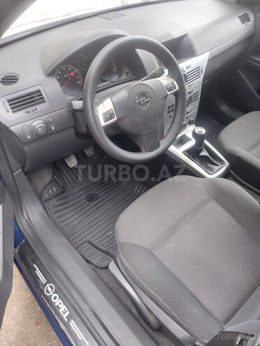 Opel Astra 2009, 250,000 km - 1.4 l - Bakı