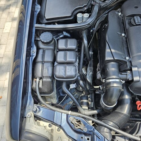 Mercedes E 220 d 2001, 200,000 km - 2.2 l - Beyləqan