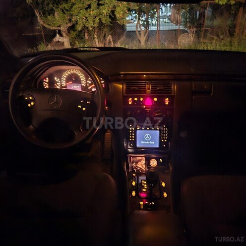Mercedes E 220 d 2001, 200,000 km - 2.2 l - Beyləqan