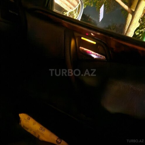 Mercedes E 220 d 2001, 200,000 km - 2.2 l - Beyləqan
