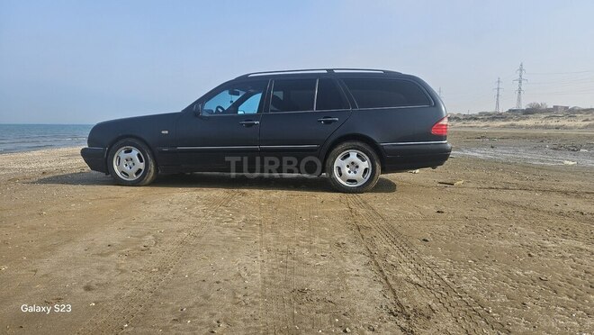 Mercedes E 240 1998, 234,000 km - 2.4 l - Sumqayıt
