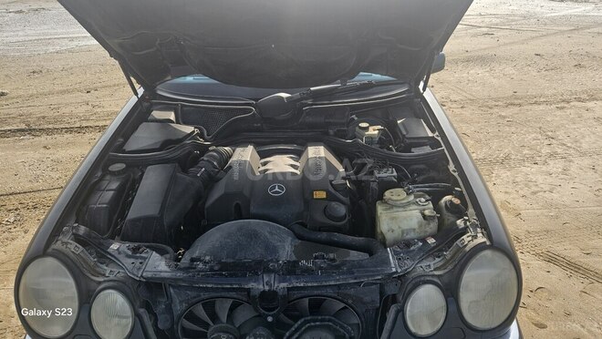 Mercedes E 240 1998, 234,000 km - 2.4 l - Sumqayıt