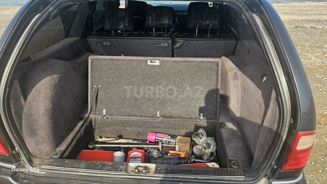 Mercedes E 240 1998, 234,000 km - 2.4 l - Sumqayıt