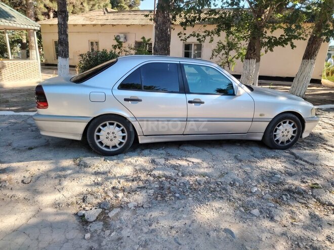 Mercedes C 200 2000, 365,000 km - 2.0 l - Bakı