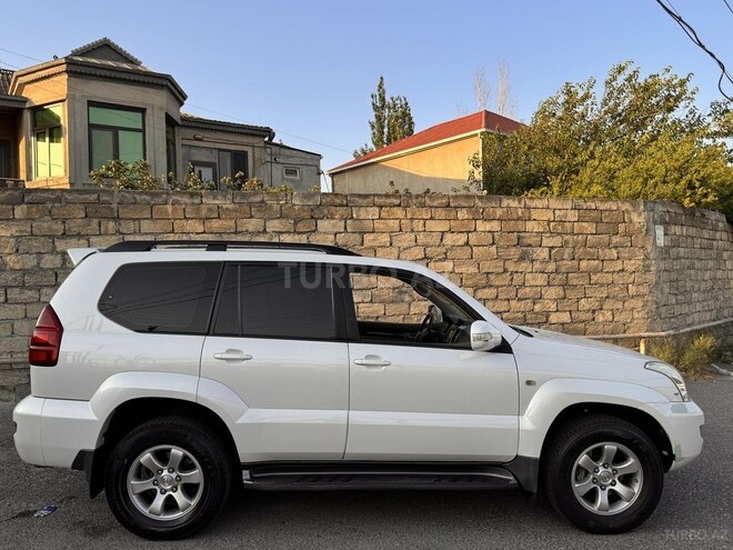 Toyota Land Cruiser Prado-7