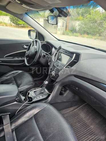 Hyundai Santa Fe-4