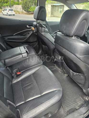 Hyundai Santa Fe-6