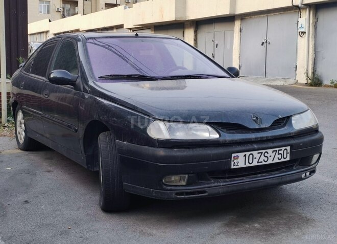 Renault Laguna-8