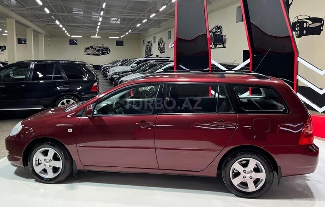 Toyota Corolla 2004, 311,003 km - 1.4 l - Sumqayıt