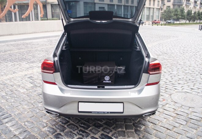 Volkswagen Polo 2021, 52,000 km - 1.6 л - Bakı