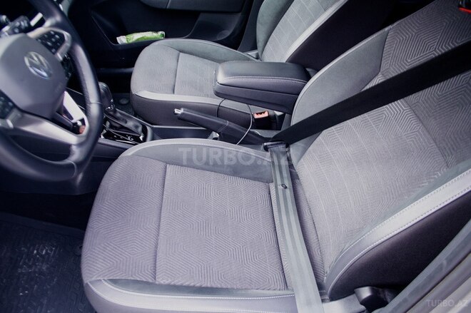 Volkswagen Polo 2021, 52,000 km - 1.6 л - Bakı