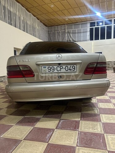 Mercedes E 240 2000, 252,000 km - 2.4 l - Gədəbəy