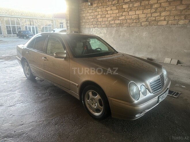 Mercedes E 240 2000, 252,000 km - 2.4 l - Gədəbəy