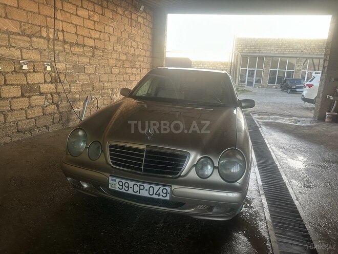 Mercedes E 240 2000, 252,000 km - 2.4 l - Gədəbəy