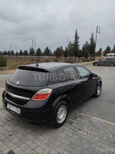 Opel Astra 2006, 180,000 km - 1.3 l - Zaqatala