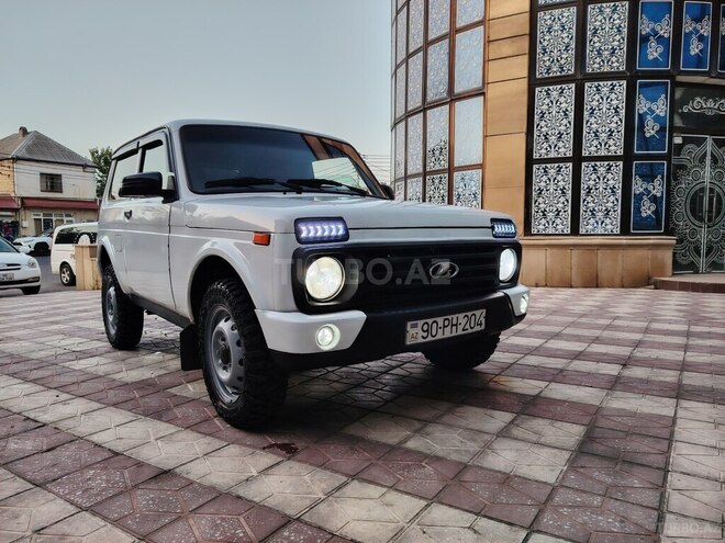 LADA (VAZ) Niva-3