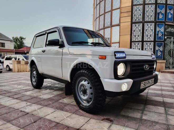 LADA (VAZ) Niva-4