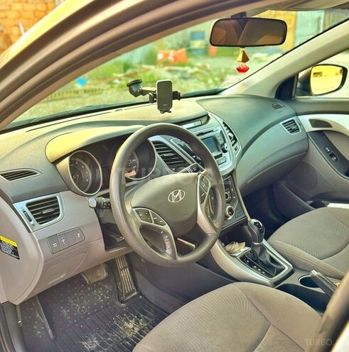 Hyundai Elantra 2015, 92,000 km - 1.8 l - Bakı