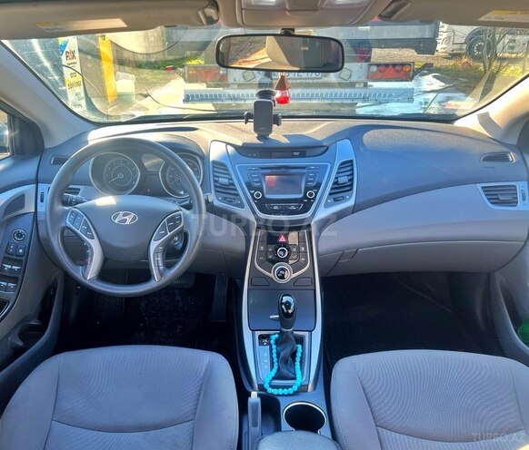 Hyundai Elantra 2015, 92,000 km - 1.8 l - Bakı