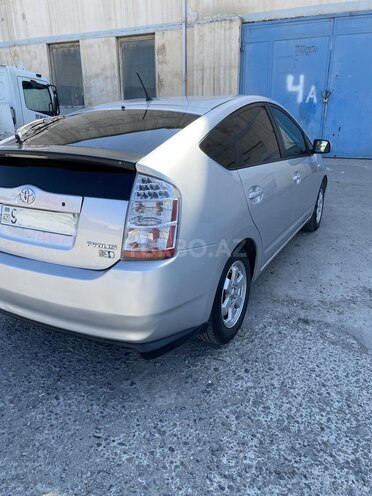 Toyota Prius-6