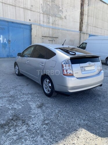 Toyota Prius-7