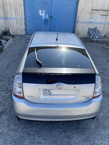 Toyota Prius-10