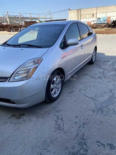 Toyota Prius-8