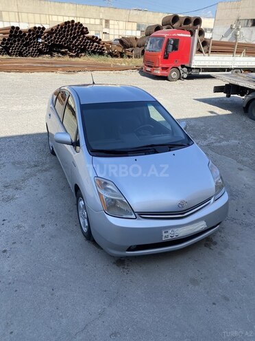 Toyota Prius-3