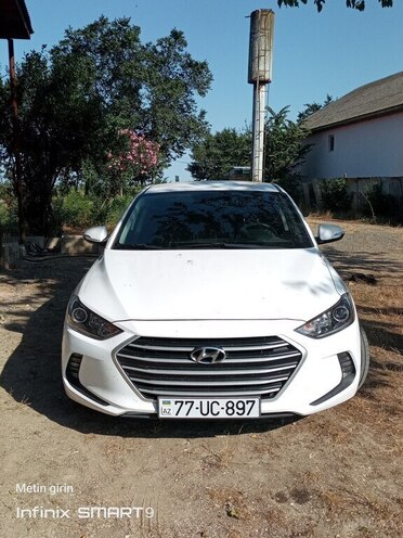Hyundai Avante 2016, 197,000 km - 1.6 l - Masallı