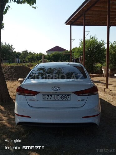 Hyundai Avante 2016, 197,000 km - 1.6 l - Masallı