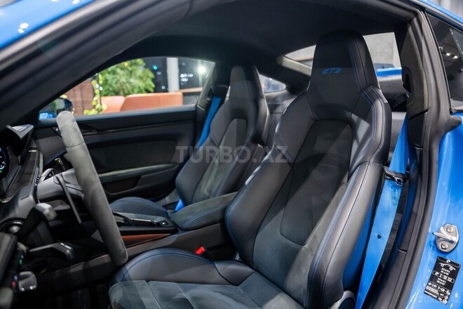 Porsche 911 GT3-12