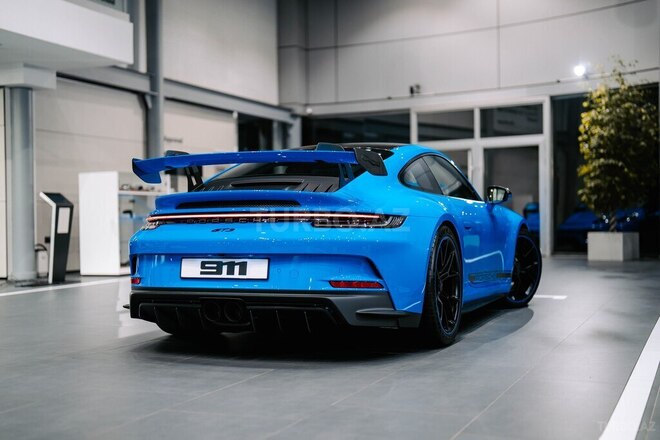 Porsche 911 GT3-4