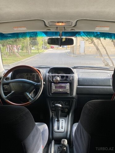 Mitsubishi Pajero io 2002, 270,000 km - 2.0 l - Bakı