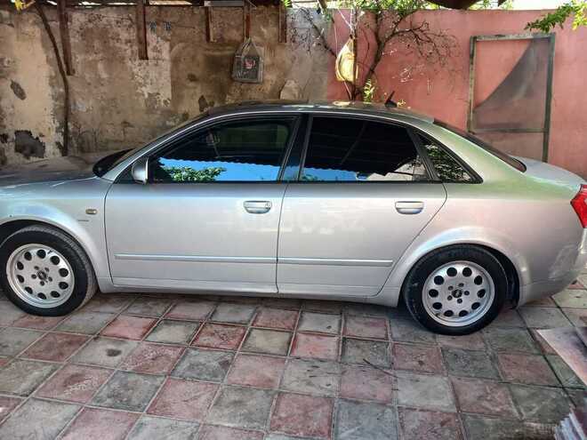 Audi A4 2002, 365,000 km - 1.8 l - Bakı