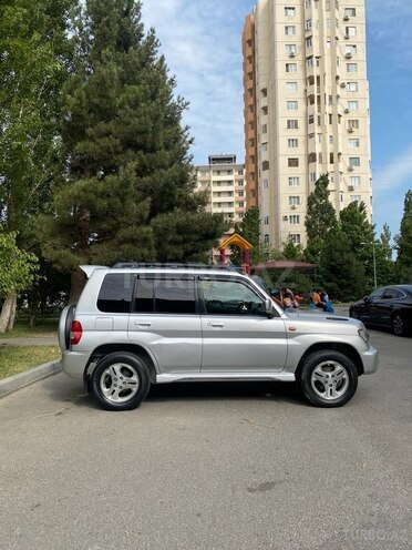 Mitsubishi Pajero io 2002, 270,000 km - 2.0 l - Bakı