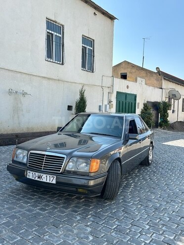 Mercedes E 200 1993, 583,471 km - 2.0 l - Bakı