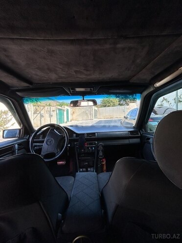 Mercedes E 200 1993, 583,471 km - 2.0 l - Bakı