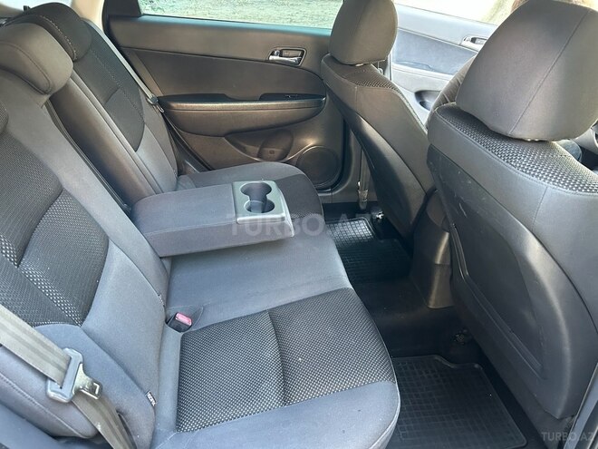 Hyundai i30 2009, 414,000 km - 1.6 l - Bakı