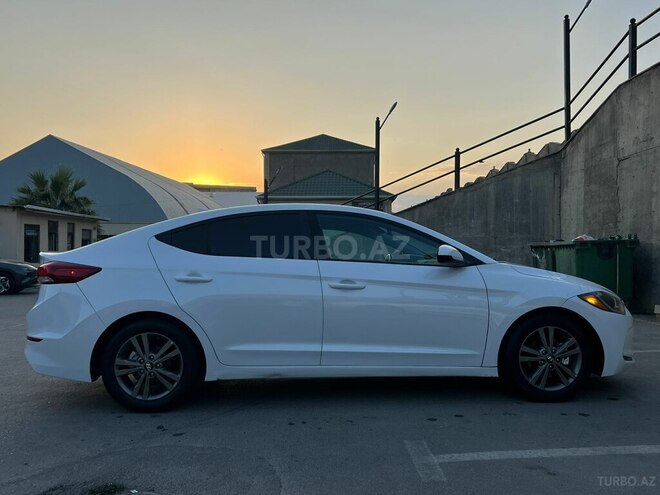 Hyundai Elantra 2017, 182,000 km - 2.0 l - Bakı