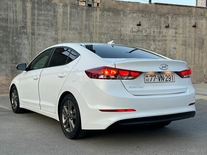 Hyundai Elantra 2017, 182,000 km - 2.0 l - Bakı