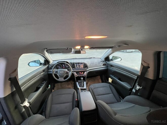 Hyundai Elantra 2017, 182,000 km - 2.0 l - Bakı