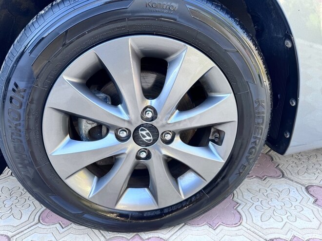 Hyundai Accent 2017, 102,000 km - 1.4 l - Sumqayıt