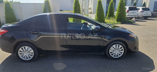 Toyota Corolla 2017, 153,446 km - 1.8 l - Tovuz