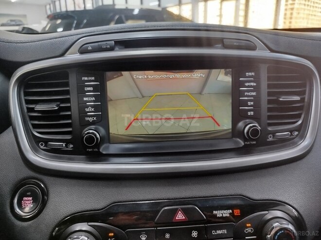 Kia Sorento-19