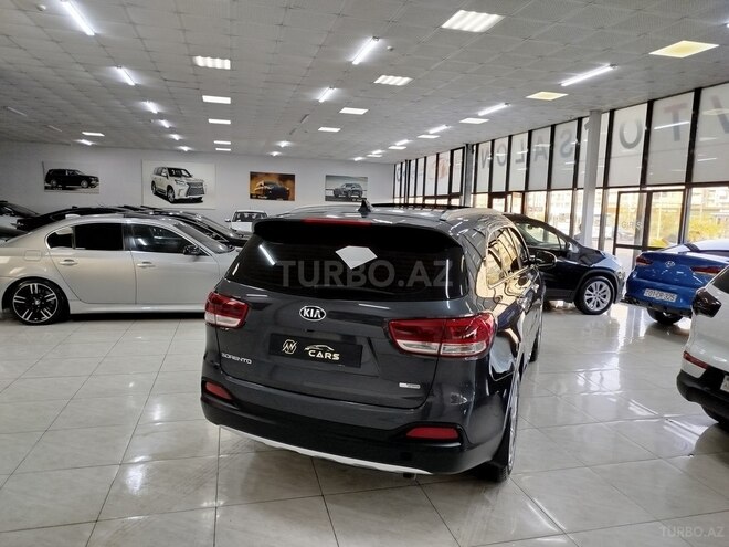 Kia Sorento-8