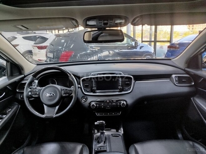 Kia Sorento-21