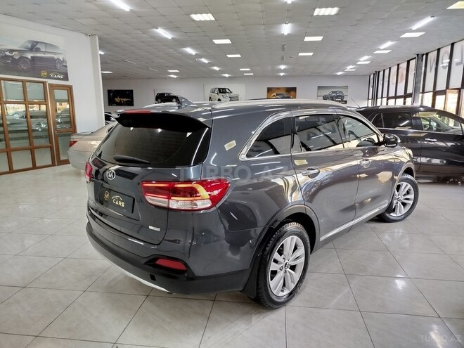 Kia Sorento-5