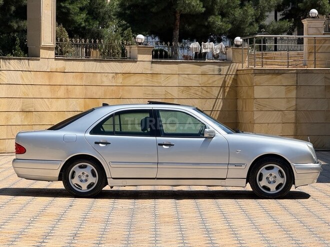 Mercedes E 240 1999, 278,000 km - 2.4 l - Gəncə