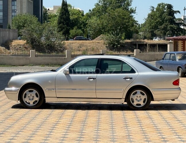 Mercedes E 240 1999, 278,000 km - 2.4 l - Gəncə