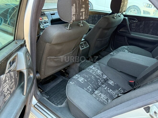 Mercedes E 240 1999, 278,000 km - 2.4 l - Gəncə